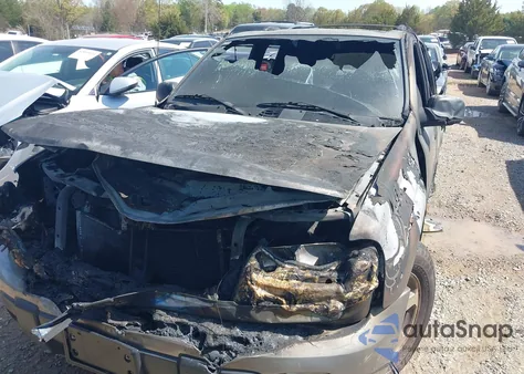 2002 Chevrolet Trailblazer Lt из США, поврежденный, VIN 1GNDT13SX22509409